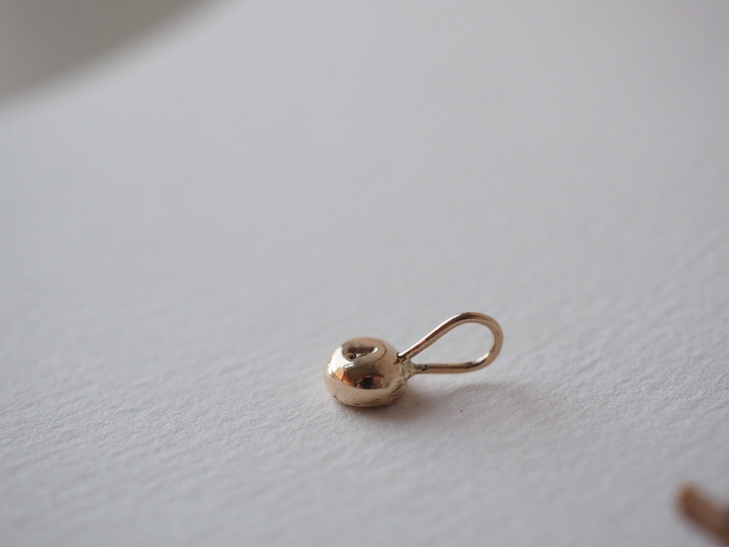 9ct SOLID GOLD INITIAL CHARM